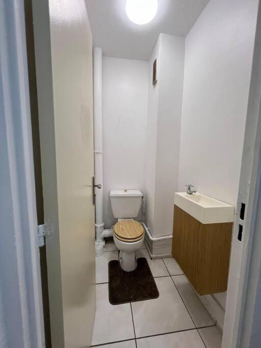 Appartement Proche Aeroport Au Rez-De-Chaussee レザビーム エクステリア 写真